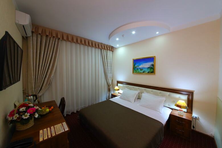 Hotel Grand Art