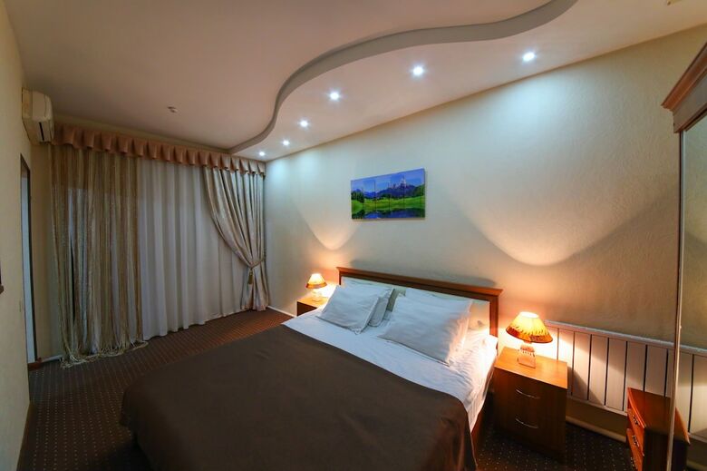Hotel Grand Art