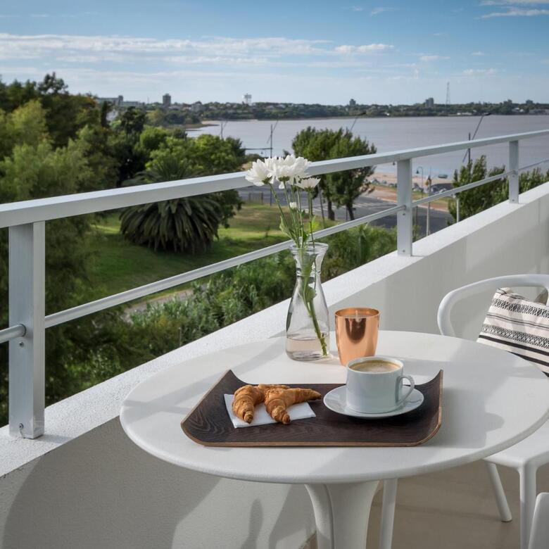 Hotel Dazzler Colonia