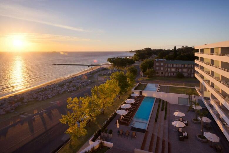 Hotel Dazzler Colonia