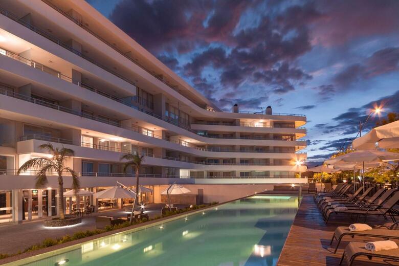 Hotel Dazzler Colonia