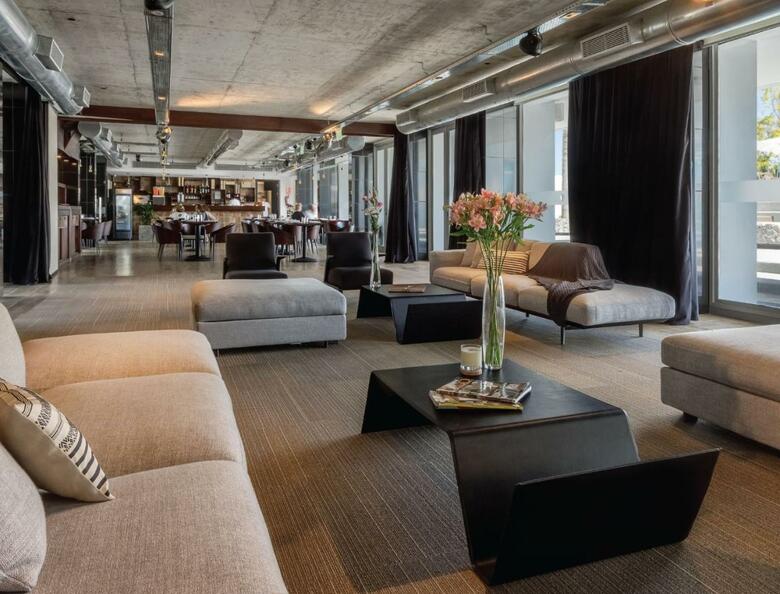 Hotel Dazzler Colonia