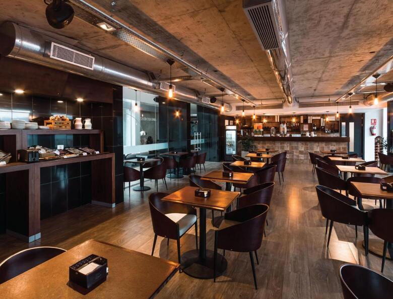 Hotel Dazzler Colonia