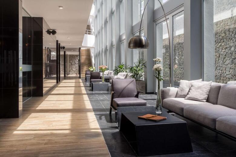 Hotel Dazzler Colonia