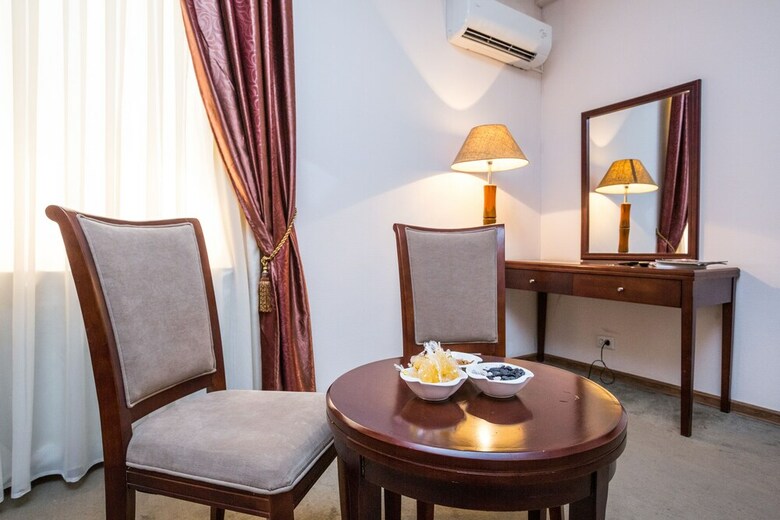 Avicenna Hotel