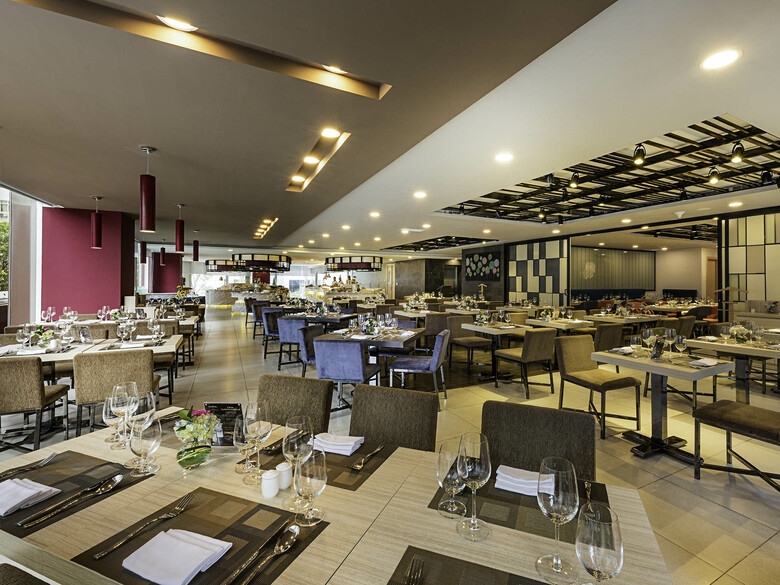 Hotel Novotel Suites Hanoi