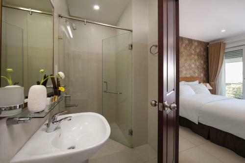 Aparthotel Poonsa Serviced Apartment