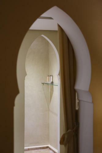 Riad Enchant�