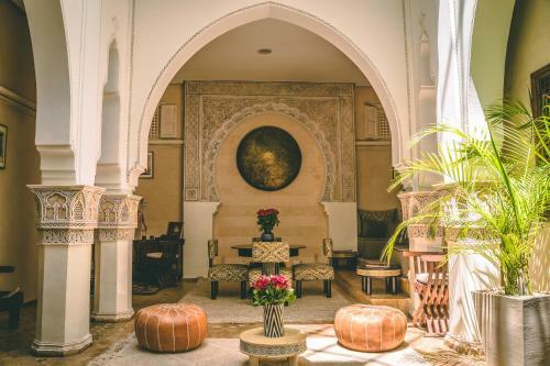Riad Enchant�