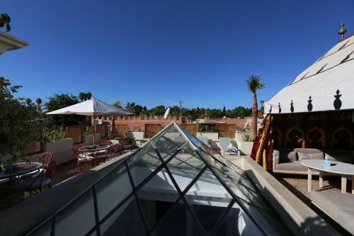 Riad Enchant�