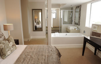 Harbour House Hotel