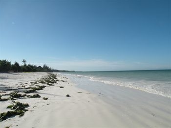 Hotel Mbuyuni Beach Village - Bungalows