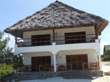 Hotel Mbuyuni Beach Village - Bungalows