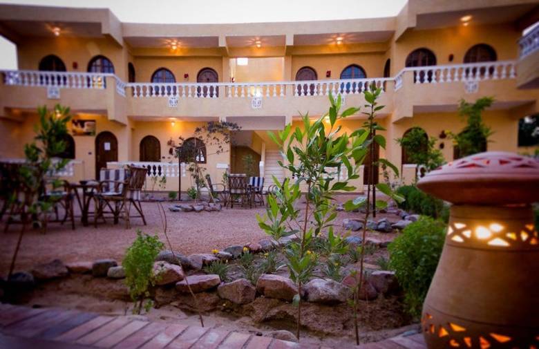 Sea Horse Hotel