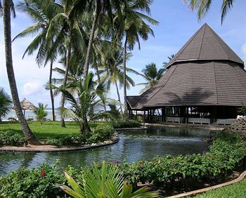 Apartamento Diani Reef Beach Resort And Spa