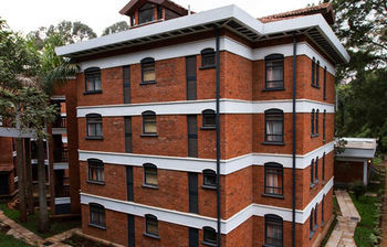 Aparthotel Heri Heights Serviced Apartments
