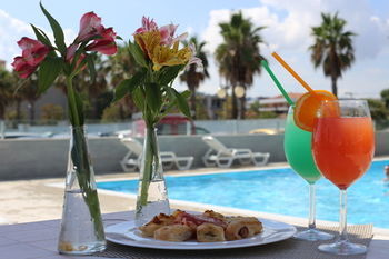 Sea Lion Hotel