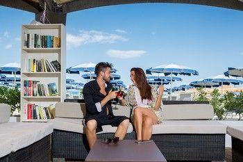Sea Lion Hotel