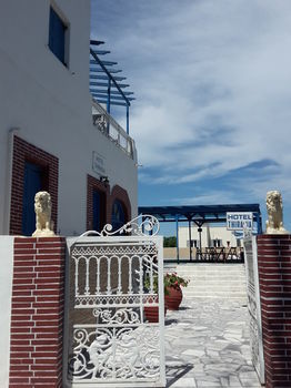 Hotel Thirasia