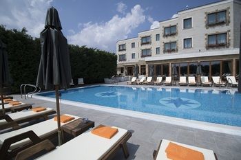 Marina Residence Boutique Hotel