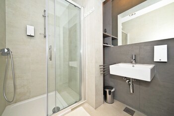 Villa Jolara Apartments