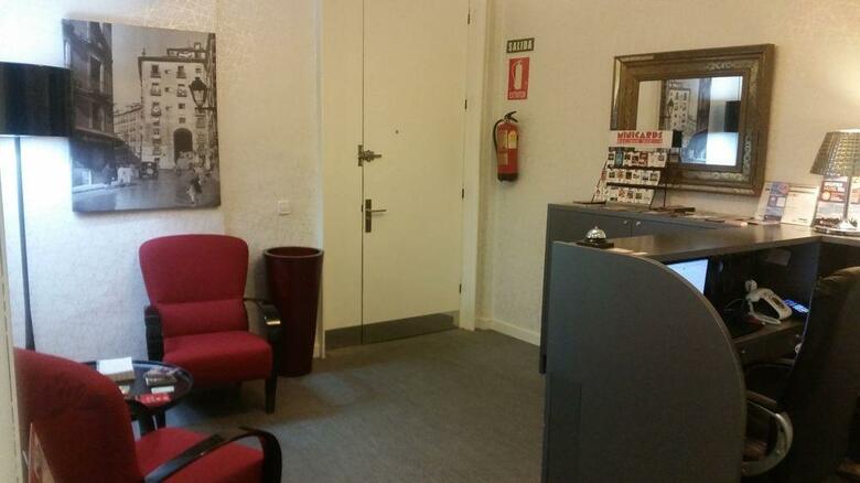 Hostal Montecarlo