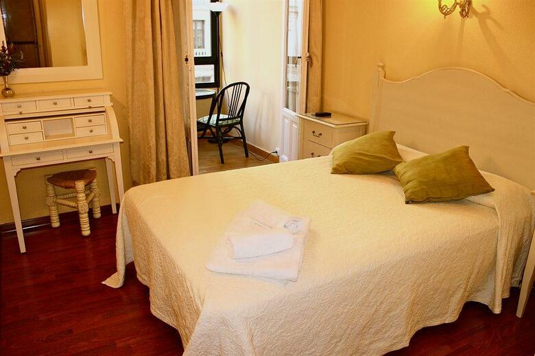 Hostal Montecarlo