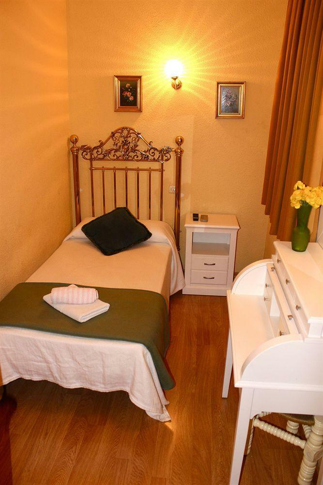 Hostal Montecarlo