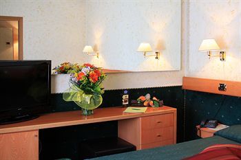 Euro Hotel