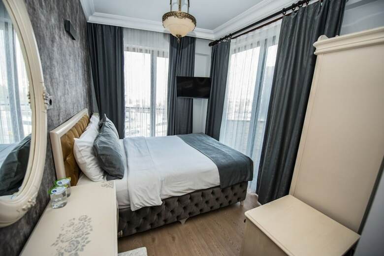 Pera Life Hotel