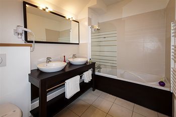 Residencia R�sidence Nemea L'aigle Bleu