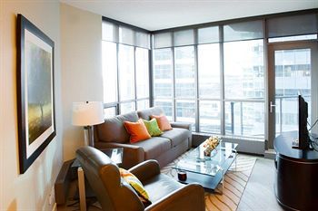 Aparthotel Executive Suites By Roseman - Keynote