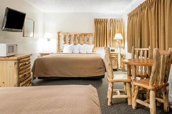 Hotel Quality Inn & Suites Beachfront
