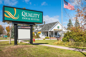 Hotel Quality Inn & Suites Beachfront