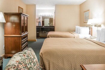 Hotel Quality Inn & Suites Beachfront