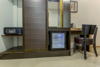 Hotel Kaani Village & Spa