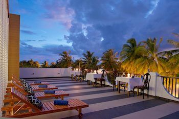 Crystal Sands Beach Hotel