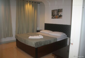 Aparthotel Nirain Suites