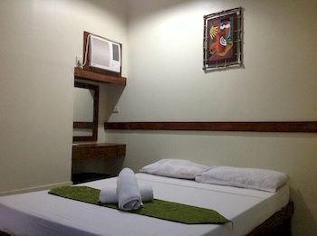 Hotel Qm Pension House
