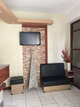 Hotel Qm Pension House