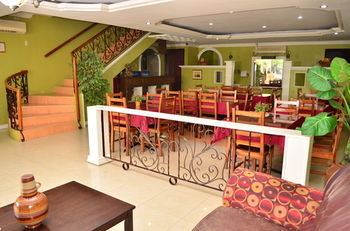 Hotel El Portal Inn