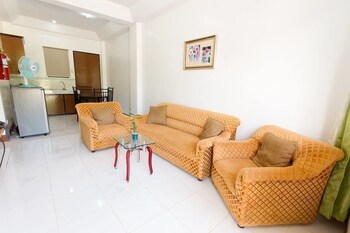 Aparthotel A Family Apartelle