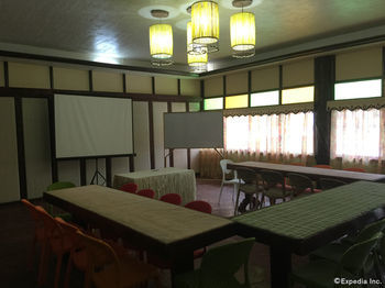 Hotel Bohol Bee Farm
