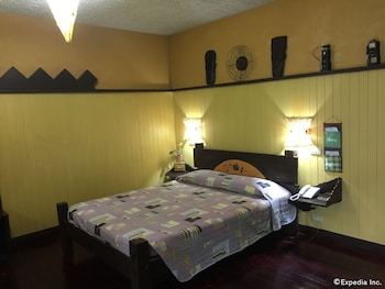 Hotel Bohol Bee Farm
