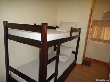 Hotel Anri Pension House