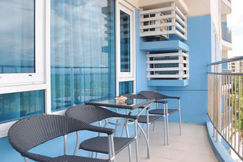 Mactan Seaside Apartments