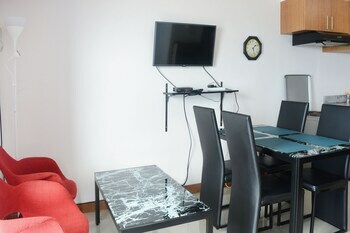 Mactan Seaside Apartments