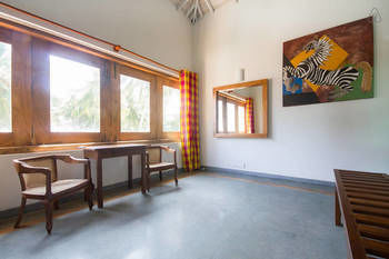 Hotel Mihiri Beach House