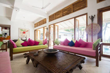 Hotel Mihiri Beach House