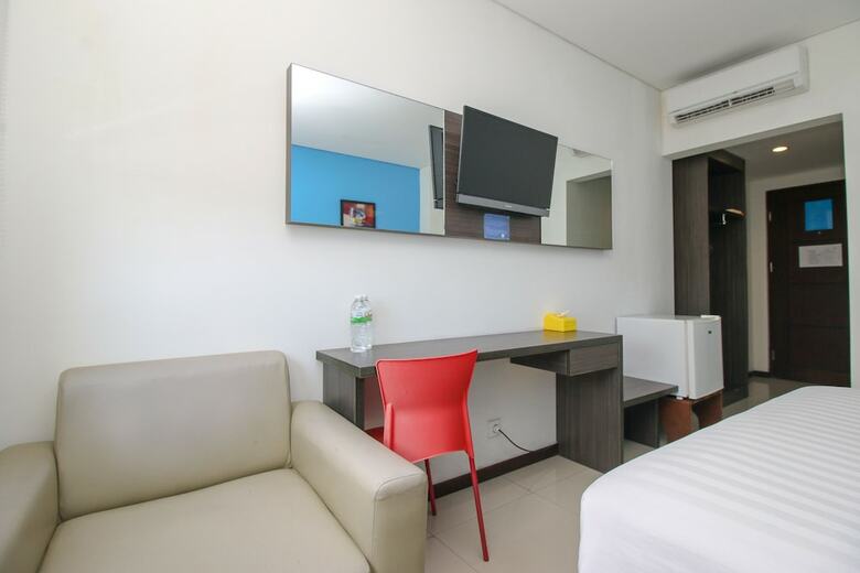 Pratama Hotel And Convention